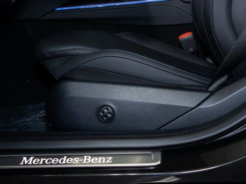 Used 2026 Mercedes-Benz E 350 4MATIC Sedan image 15