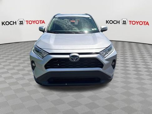 Used 2021 Toyota RAV4 XLE w/ Convenience Package AWD/4WD image 2