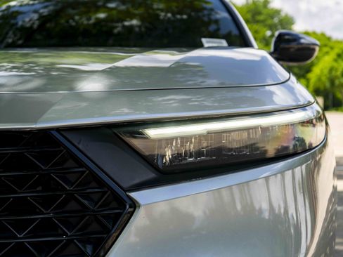 Used 2024 Honda Accord Sport image 11