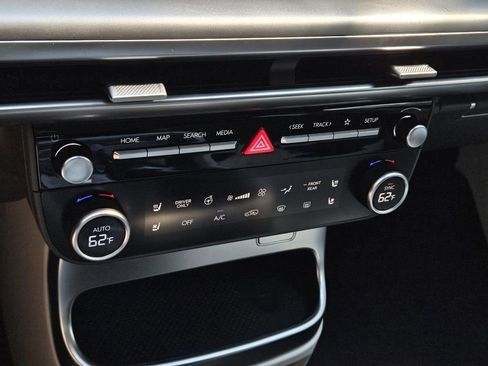 New 2026 Hyundai Ioniq 9 SEL image 25