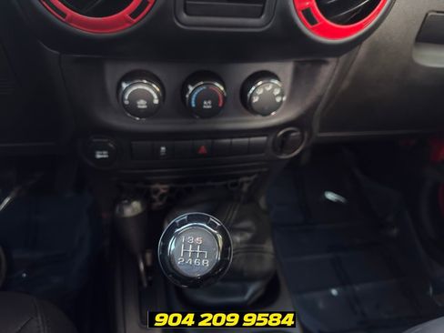 Used 2018 Jeep Wrangler Unlimited Sport AWD/4WD image 19