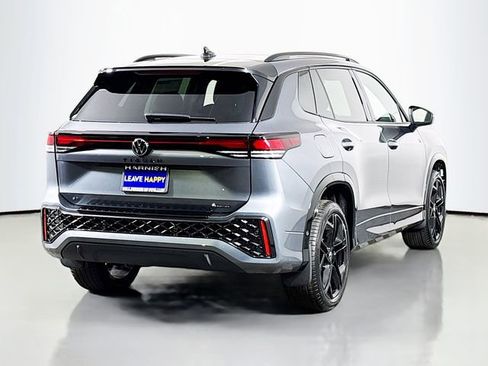 New 2026 Volkswagen Tiguan SE R-Line image 7