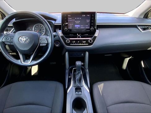 Used 2022 Toyota Corolla Cross LE w/ Moonroof Package FWD image 15