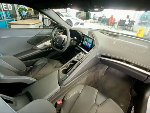 Used 2023 Chevrolet Corvette Stingray Coupe w/ Z51 Performance Package image 23