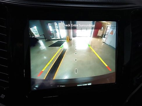 Used 2020 Jeep Cherokee Limited image 22