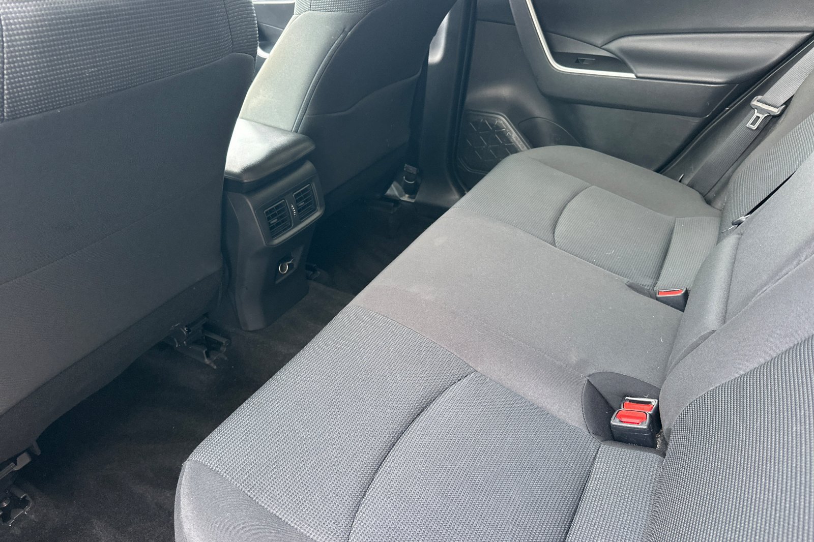 Certified 2021 Toyota RAV4 LE AWD/4WD image 12
