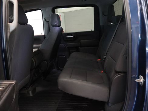 Used 2020 Chevrolet Silverado 2500 Custom w/ Custom Convenience Package AWD/4WD image 11