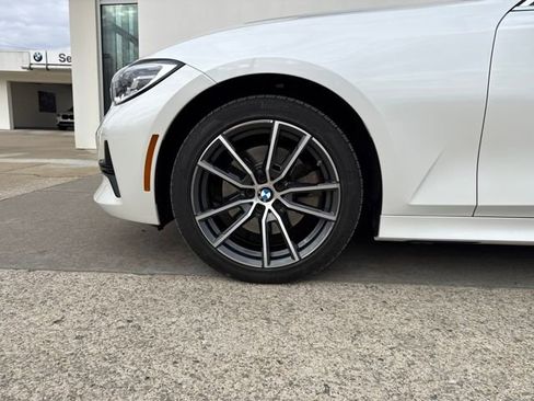Used 2021 BMW 330i xDrive Sedan w/ Premium Package image 26