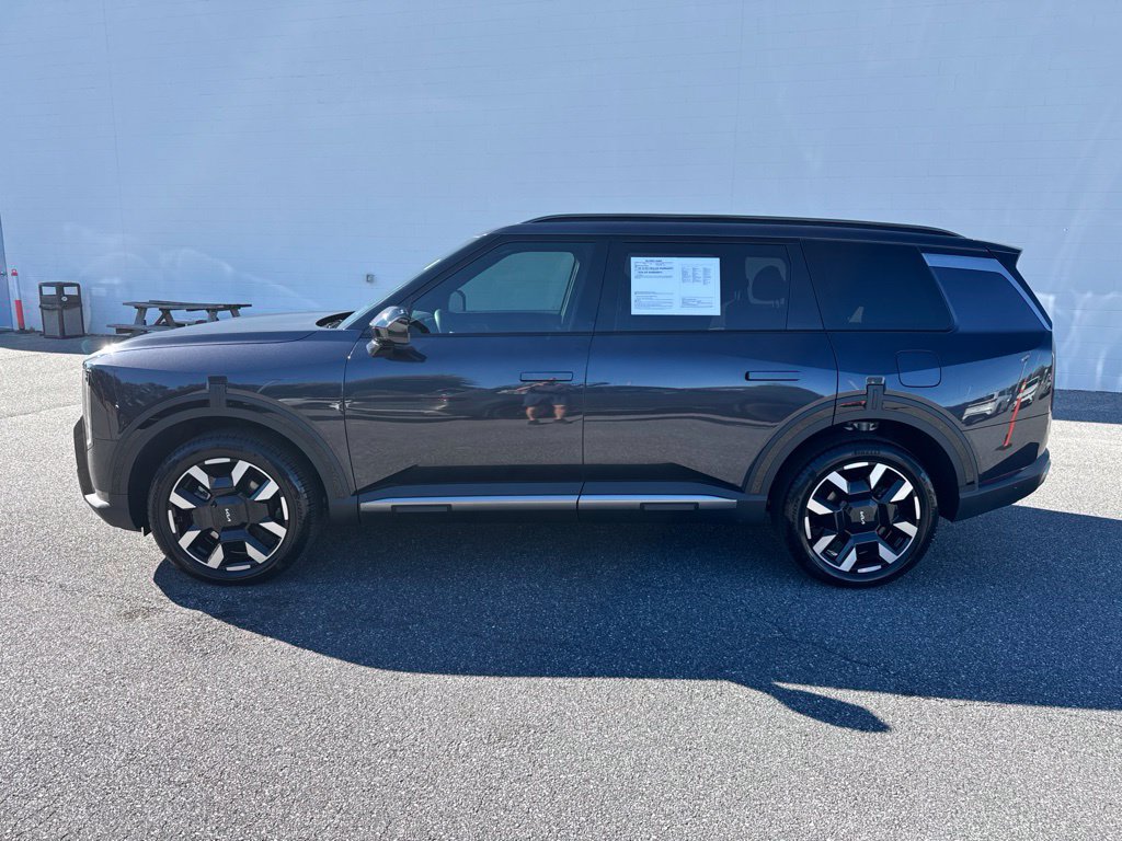Used 2027 Kia Telluride S FWD image 4