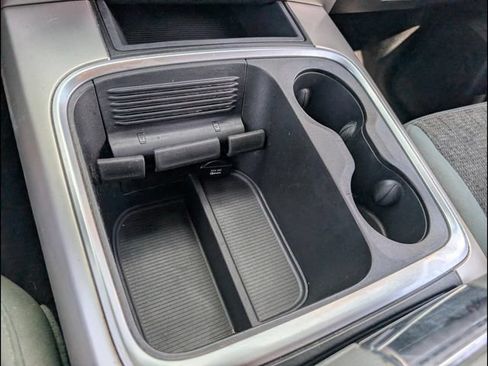 Used 2017 RAM 1500 Big Horn RWD image 15
