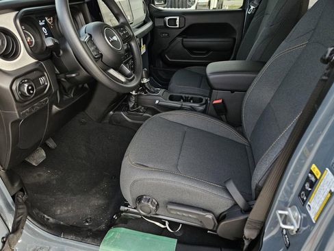 New 2026 Jeep Gladiator Sport AWD/4WD image 14