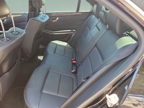 Used 2016 Mercedes-Benz E 350 4MATIC Sedan image 13