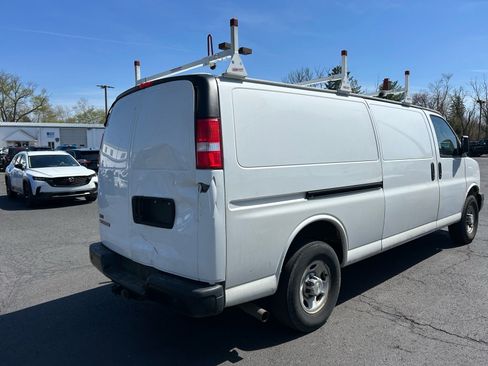 Used 2022 Chevrolet Express 2500 Extended w/ Driver Convenience Package image 5