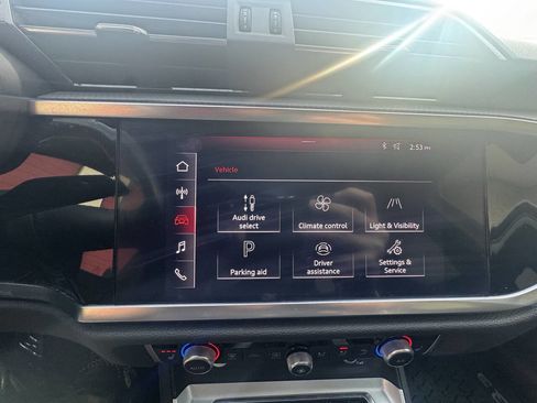 Used 2020 Audi Q3 2.0T Premium w/ Convenience Package image 36