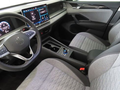 New 2025 Volkswagen Tiguan S image 22