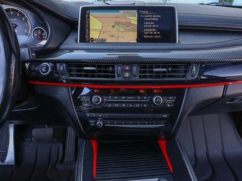 Used 2015 BMW X6 M image 13