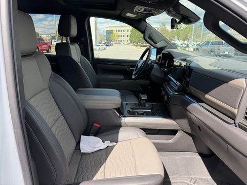 Used 2026 Chevrolet Silverado 1500 ZR2 image 11