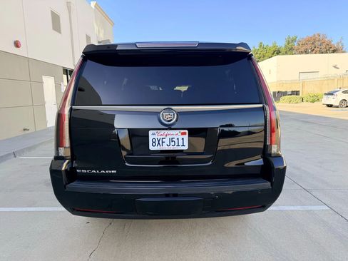Used 2015 Cadillac Escalade ESV Luxury image 6