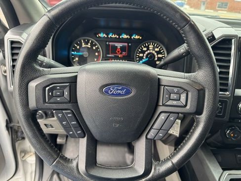 Used 2015 Ford F150 XLT w/ Equipment Group 302A Luxury image 16
