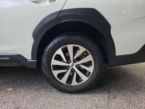 Certified 2024 Subaru Outback Premium AWD/4WD image 23