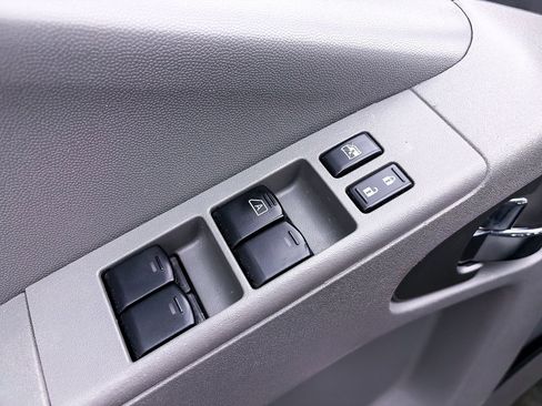 Used 2018 Nissan Frontier SV w/ Value Truck Package image 18