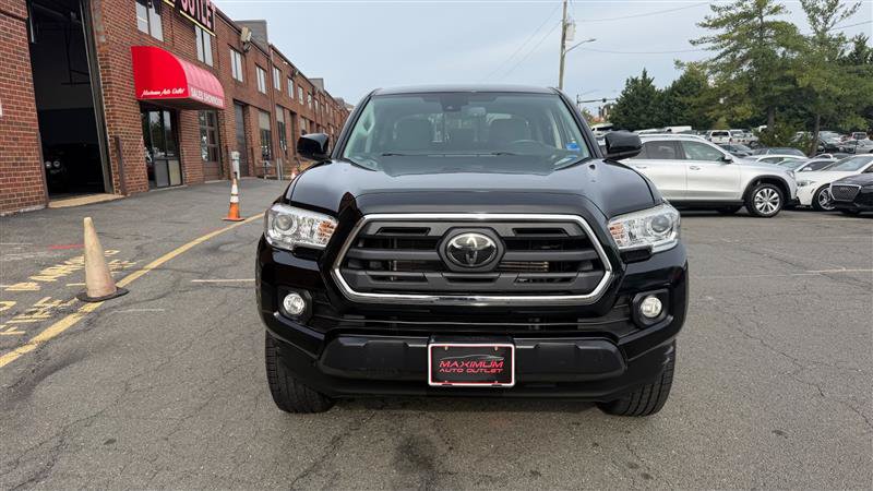 Used 2019 Toyota Tacoma SR5 AWD/4WD image 2