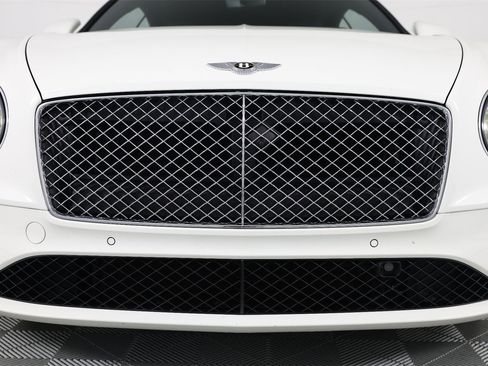 Used 2020 Bentley Continental GT image 11