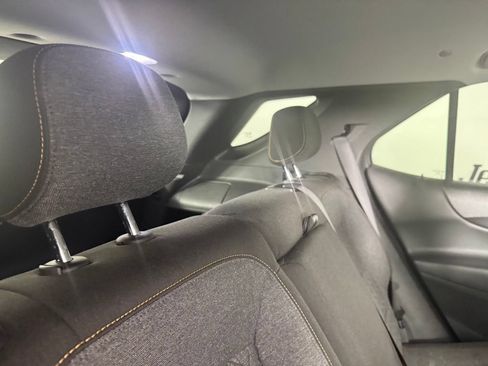 Used 2023 Chevrolet Equinox LT FWD image 27