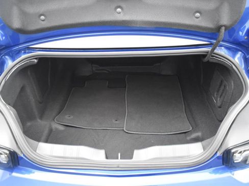 Used 2021 Chevrolet Camaro SS RWD image 10