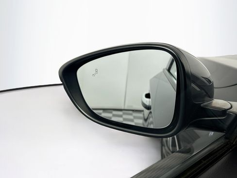 Used 2018 Honda Accord Touring image 16