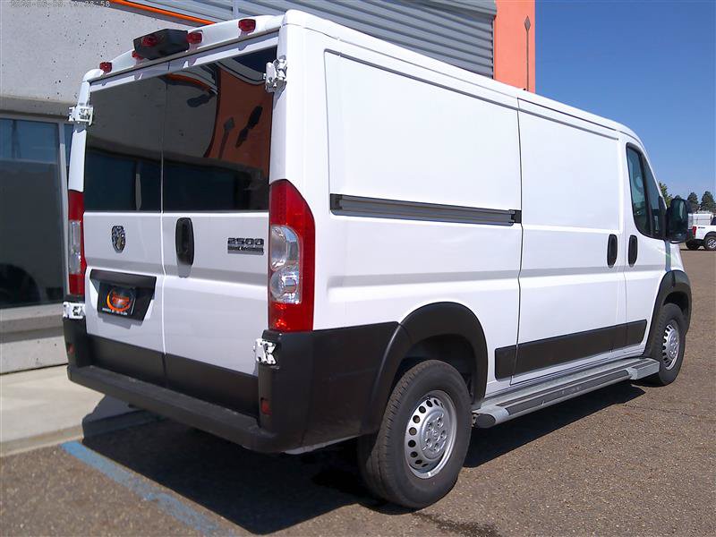 Used 2025 RAM ProMaster 2500 w/ U-Haul Equipment Group FWD image 3