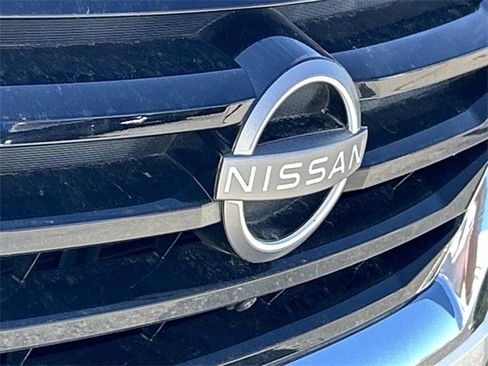 Used 2024 Nissan Pathfinder Platinum w/ Cargo Package image 10