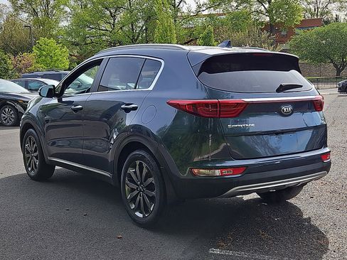 Used 2018 Kia Sportage EX w/ EX Sport Appearance Package AWD/4WD image 4