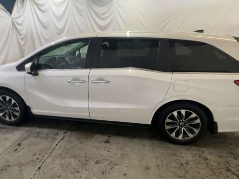 Certified 2024 Honda Odyssey EX-L image 5