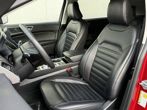 Used 2024 Ford Edge SEL AWD/4WD image 18