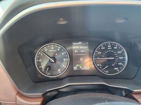 Used 2025 Subaru Outback Touring AWD/4WD image 11
