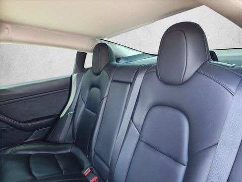 Used 2022 Tesla Model 3 Long Range AWD/4WD image 19