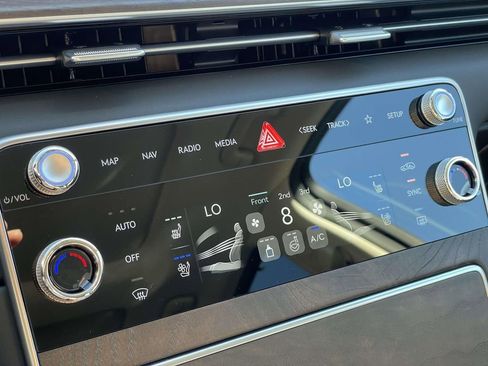 New 2026 Genesis GV80 2.5T Prestige image 17