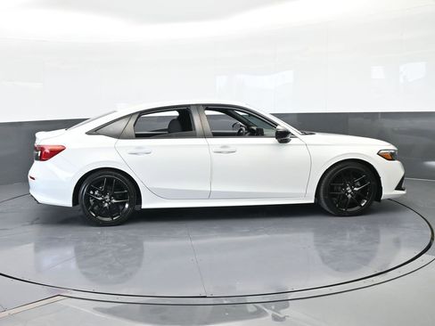 Used 2024 Honda Civic Sport image 7