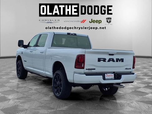 New 2026 RAM 2500 Laramie AWD/4WD image 3