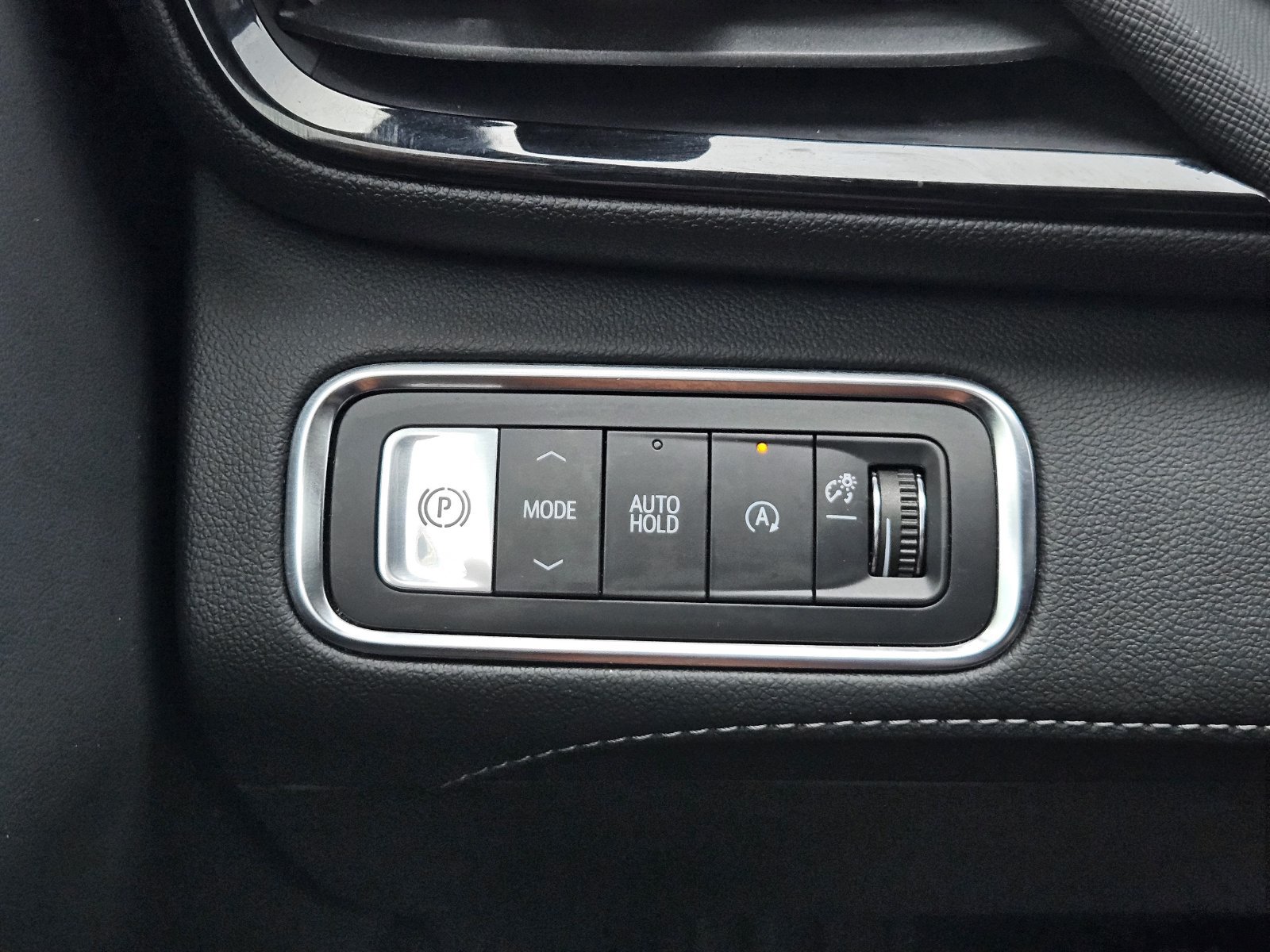 Certified 2026 Buick Enclave Preferred FWD image 25