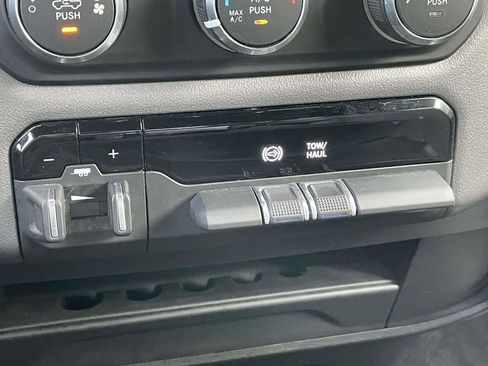 Used 2024 RAM 2500 Big Horn image 26