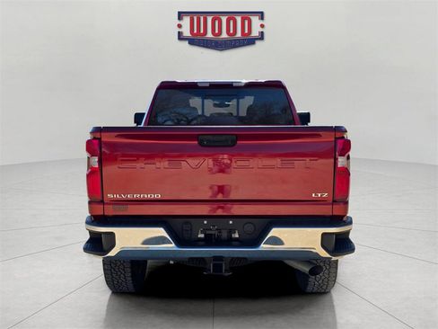 Used 2022 Chevrolet Silverado 2500 LTZ image 3