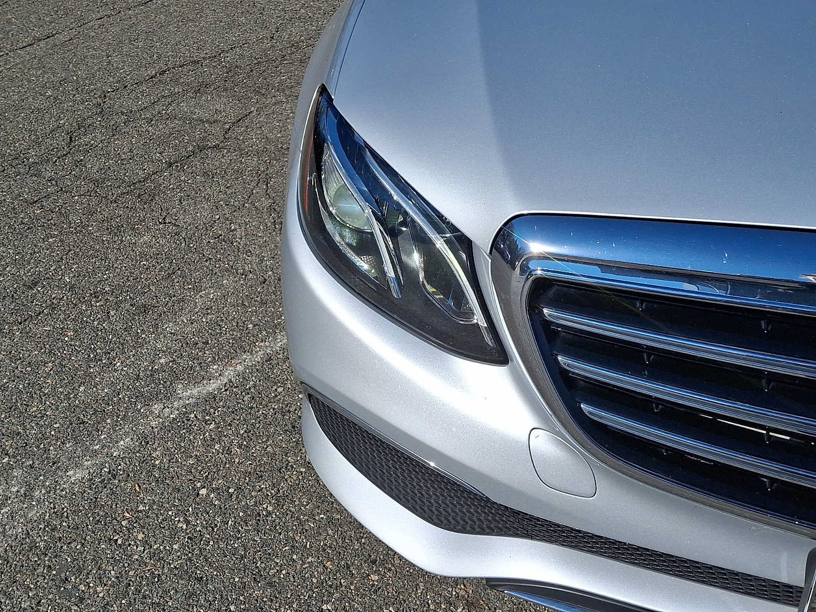 Used 2019 Mercedes-Benz E 300 4MATIC image 11