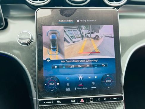 Used 2023 Mercedes-Benz C 300 4MATIC Sedan w/ Pinnacle Trim Package image 13