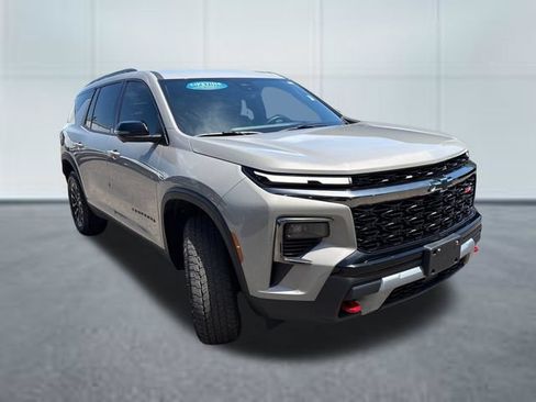 Used 2026 Chevrolet Traverse Z71 AWD/4WD image 4
