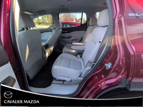 Used 2020 GMC Acadia SLE w/ LPO, Floor Liner Package image 11