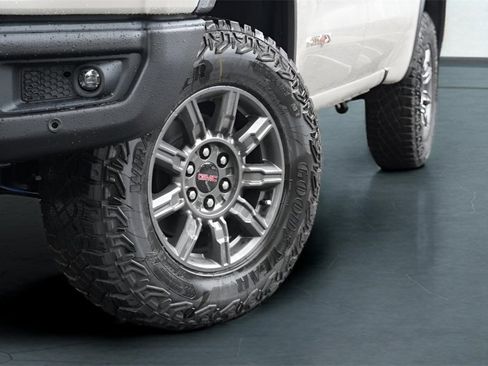 New 2026 GMC Sierra 1500 AT4X image 3