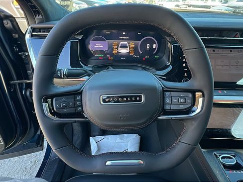 Used 2024 Jeep Wagoneer Launch Edition image 27