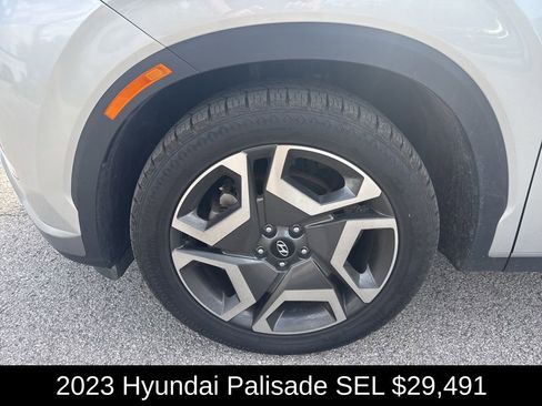 Used 2023 Hyundai Palisade SEL w/ Premium Package image 9